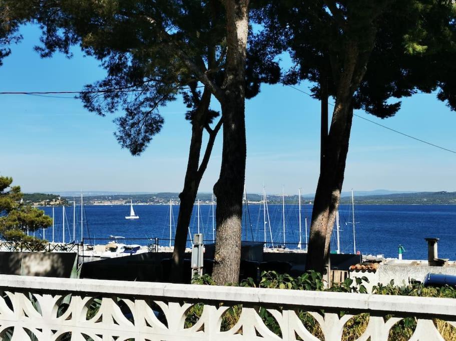 Maison T3 Avec Vue Au Bord De L'Etang Istres Extérieur photo