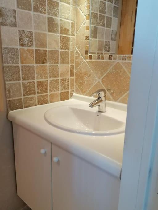 Maison T3 Avec Vue Au Bord De L'Etang Istres Extérieur photo